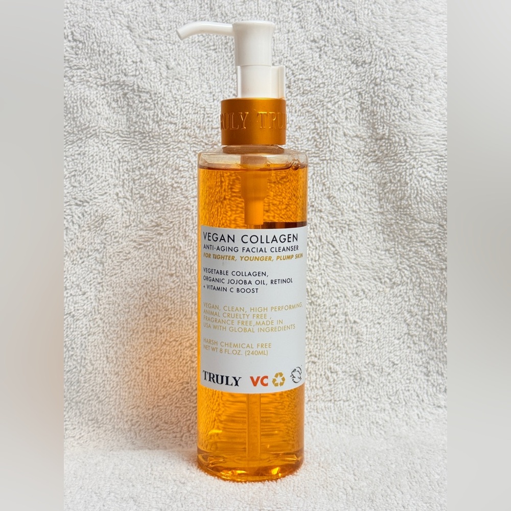 TRULY Vegan Collagen Facial Cleanser - NEW